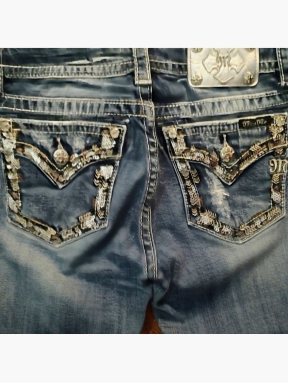 Gorgeous Miss Signature Boot Jeans With Floral Embellished Pockets 33” Inseam